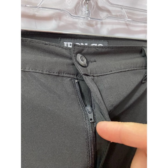 IRON CO. Stretch Cargo Shorts Black Size 38 - Picture 6 of 9